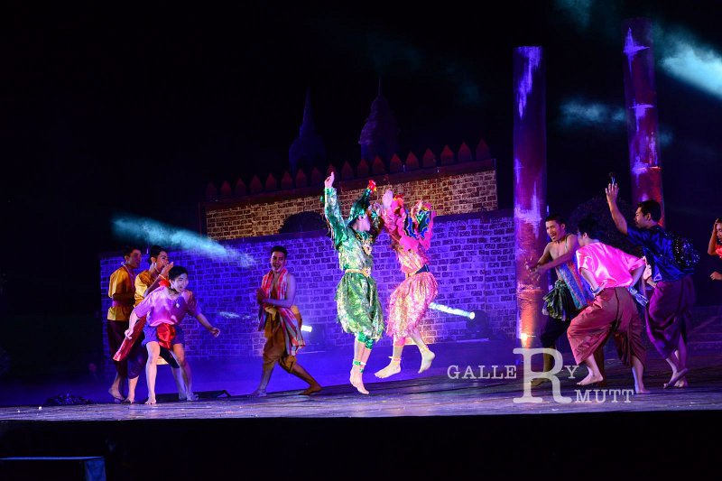 20151125-Loy Kratong_115.JPG
